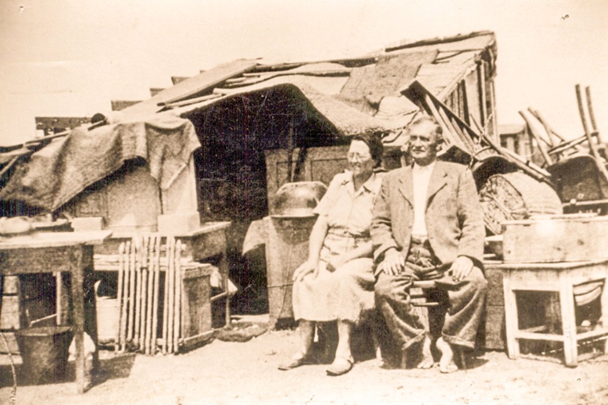 Românii deportați în Bărăgan 37942