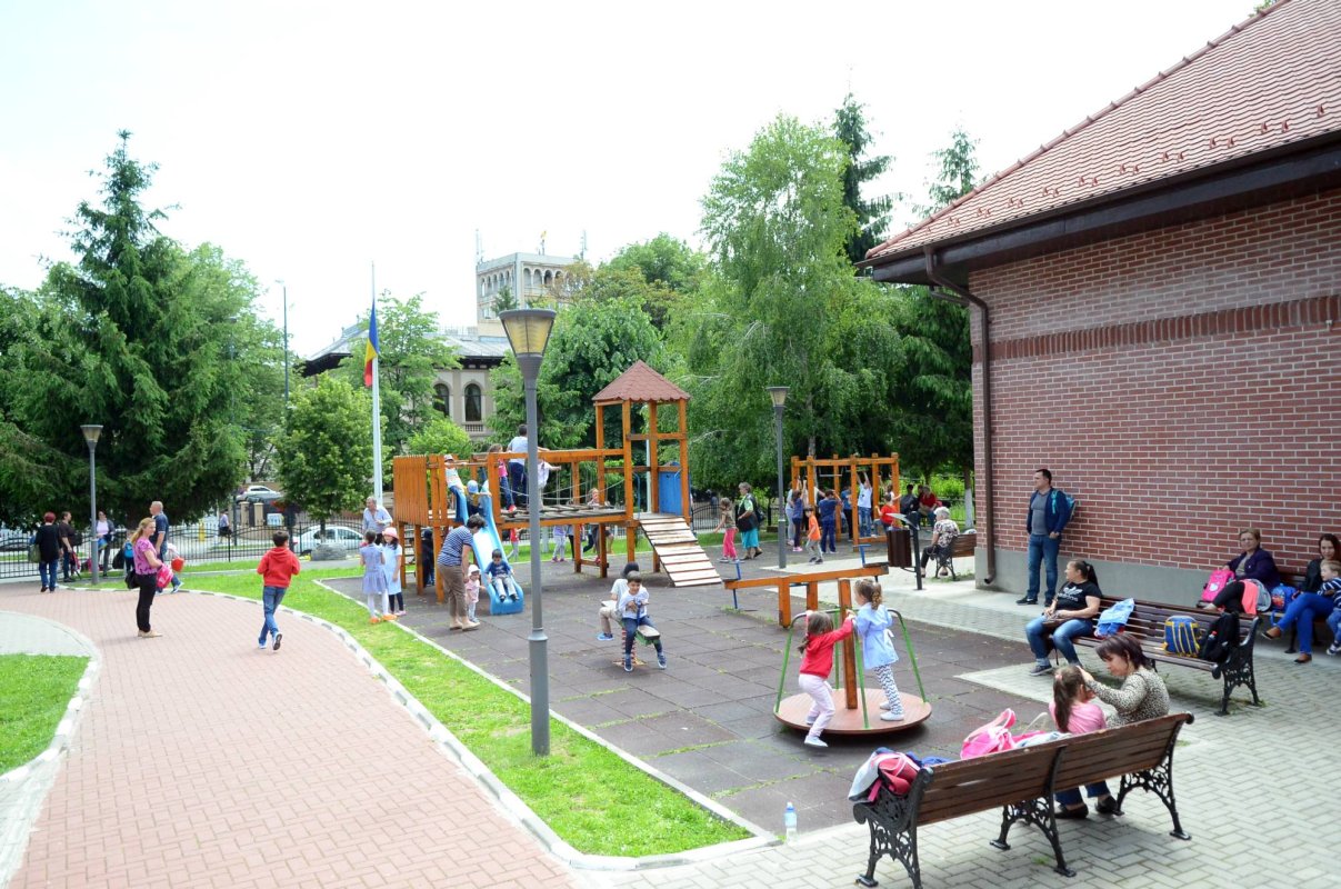 „Toţi Sfinţii”, poarta cerurilor Olteniei 37883