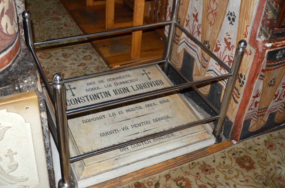 „Toţi Sfinţii”, poarta cerurilor Olteniei 37886