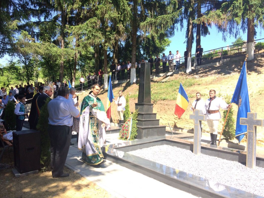 Monumentul eroilor din Dăișoara, județul Brașov 37829