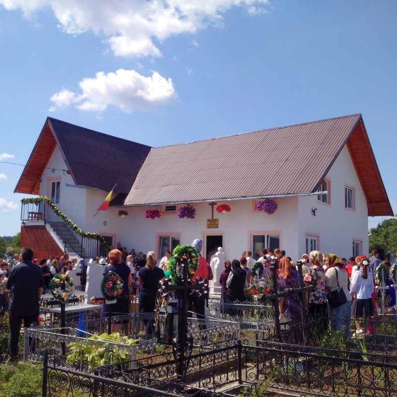 Pictura Bisericii „Sfântul Ioan Botezătorul“ din Botoşani, sfinţită de IPS Mitropolit Teofan 37807