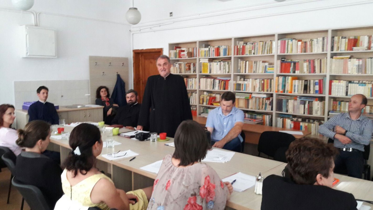 Simpozion dedicat familiei creştine, la Mediaş 37819