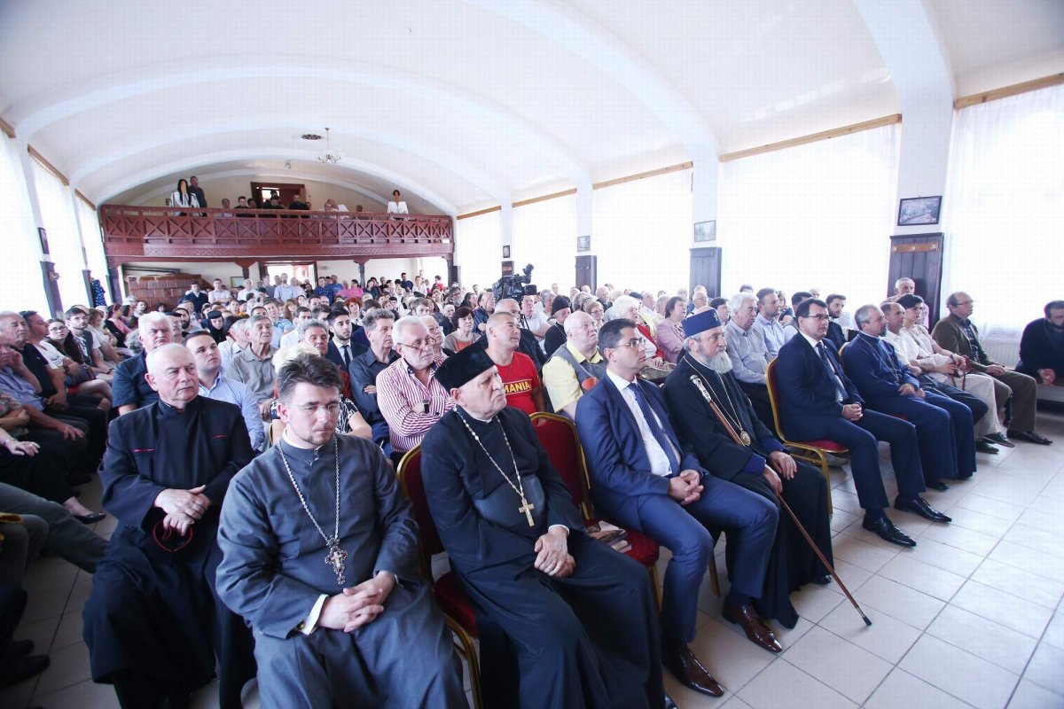 Simpozion la Sibiel dedicat preotului mărturisitor Zosim Oancea 37747