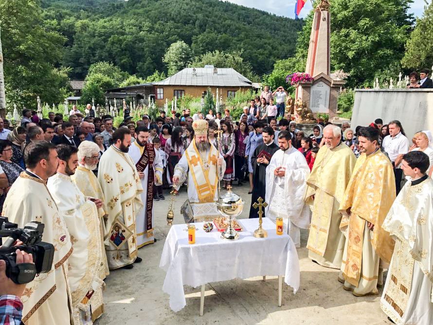 Slujiri arhierești în Capitală și Prahova 37778