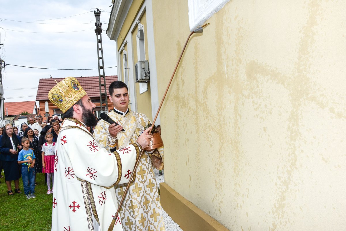 Încununarea eforturilor unei comunităţi 37722