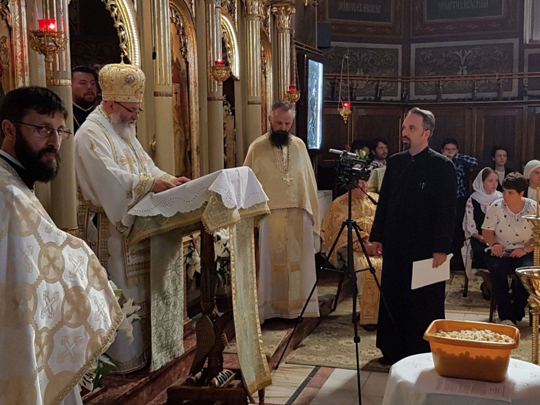 Întâlnire a tinerilor din Arhiepiscopia Sibiului 37696