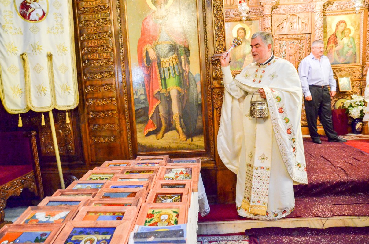 Premierea micilor iconari de la „Sfântul Elefterie”-Nou 37679