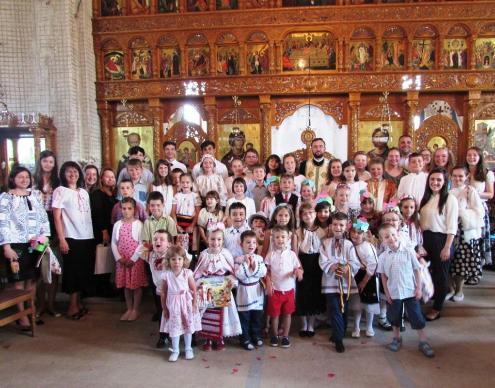 Serbare la parohia clujeană „Adormirea Maicii Domnului” 37710