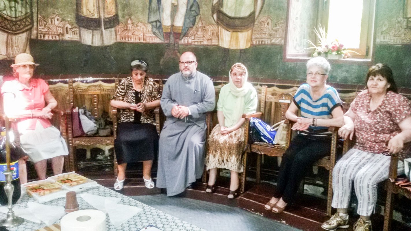 Întâlnire catehetică pentru credincioşii din Parohia Rovine 37632