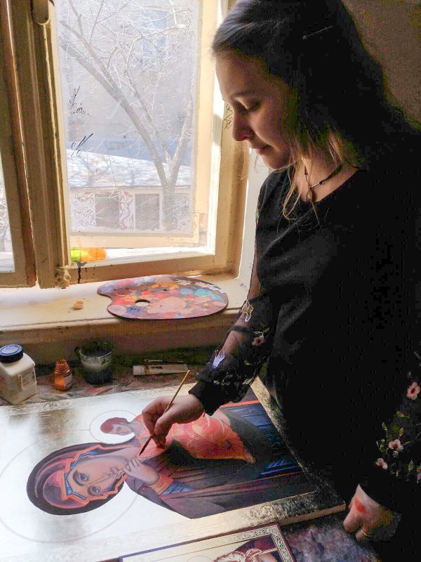 „Când pictez o icoană, o fac cu gândul că ea este pentru Dumnezeu” 37544