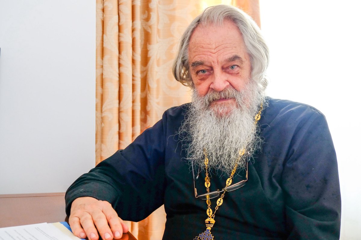 „Este foarte interesant să facem apel la sensul didactic al icoanelor” 37537