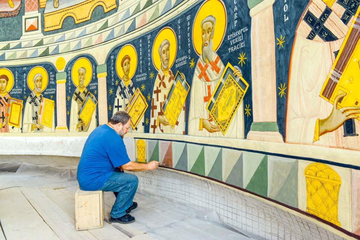 „Este foarte interesant să facem apel la sensul didactic al icoanelor” 37538