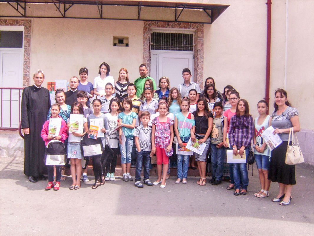 Fragilitatea și neputințele care ne țin laolaltă 37527