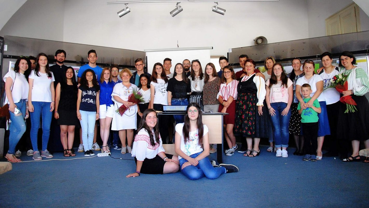 Tineri făgărăşeni, la vânătoare de comori de patrimoniu 37399