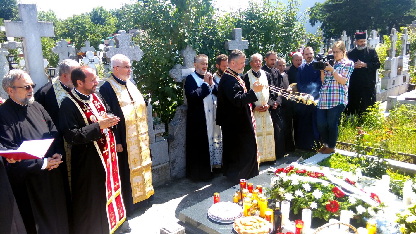 Pomenirea de 7 ani a „protopopului păcii” 37375
