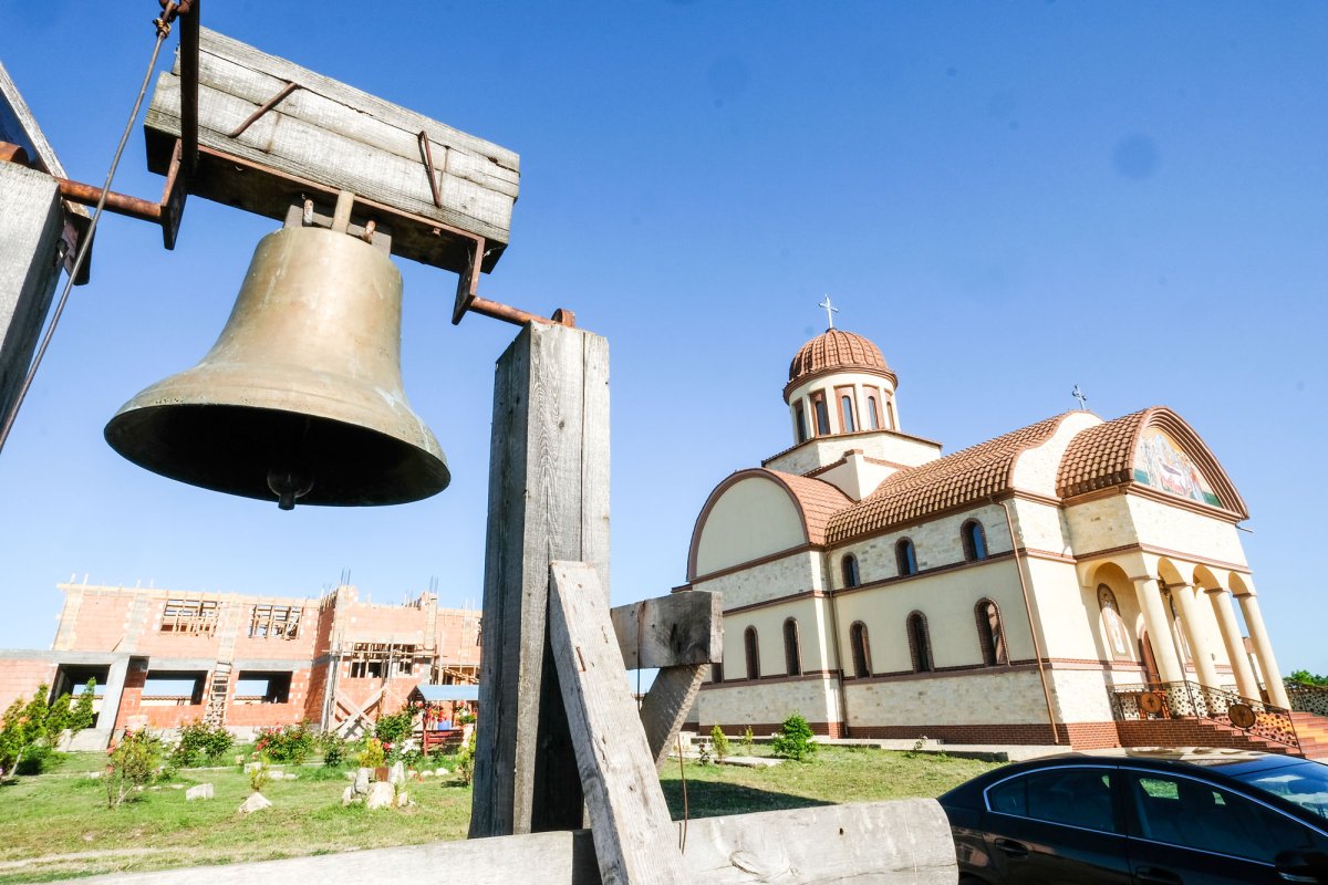 Liturghie și filantropie într-o mănăstire tomitană 37295