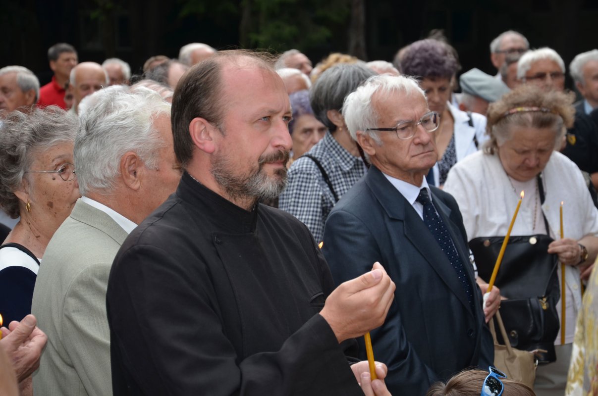 „Sunteți cărțile vii de istorie a neamului” 37286