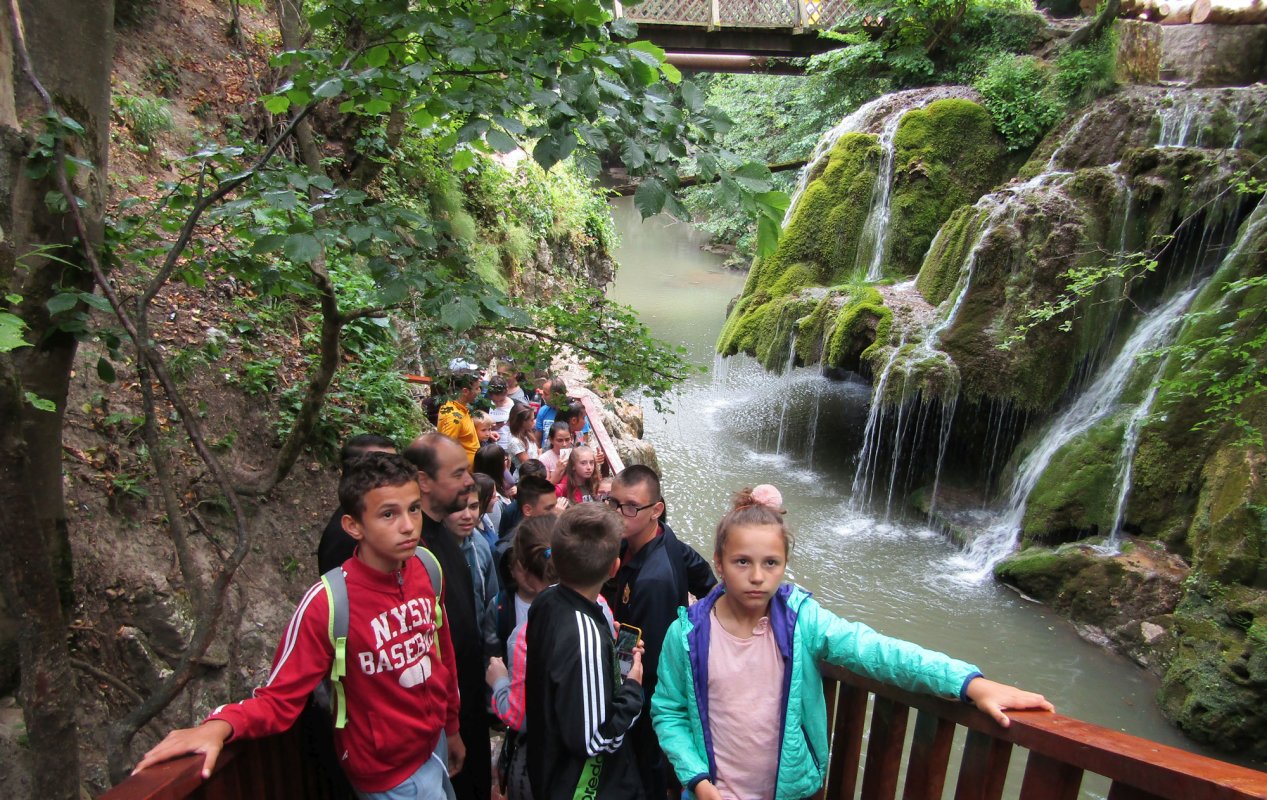 Sfârșit de an școlar la Parohia Timișoara-Viile Fabric 37216