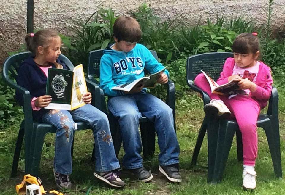 Tabără și daruri pentru elevii merituoși de la Veneția de Jos, Brașov 37141