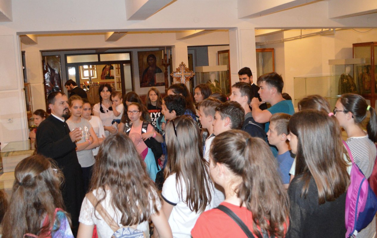 Activităţi cu tinerii la Miercurea Ciuc şi Sfântu Gheorghe 37069