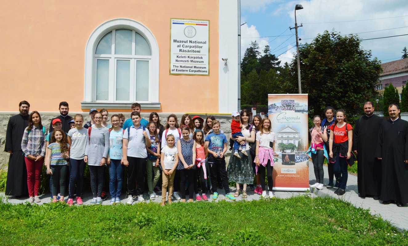 Activităţi cu tinerii la Miercurea Ciuc şi Sfântu Gheorghe 37073