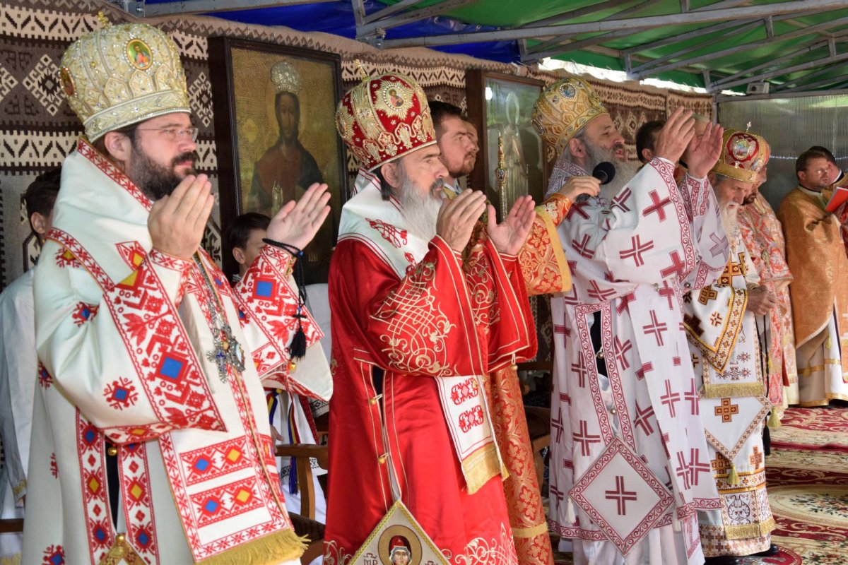 20.000 de pelerini s-au întâlnit cu Sfântul Ioan cel Nou de la Suceava 36965