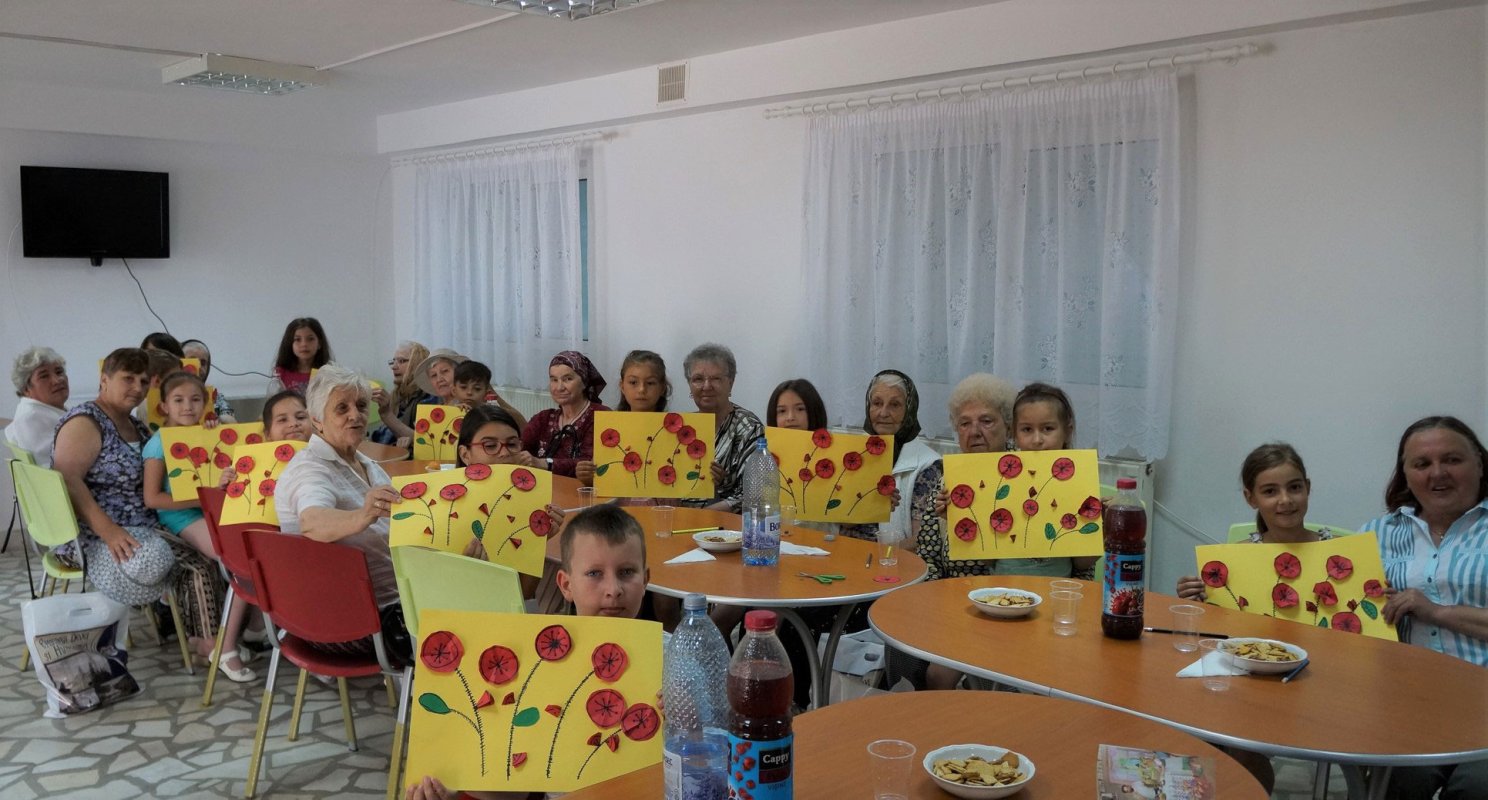 Activitate cu copiii și vârstnicii la Deva 36984