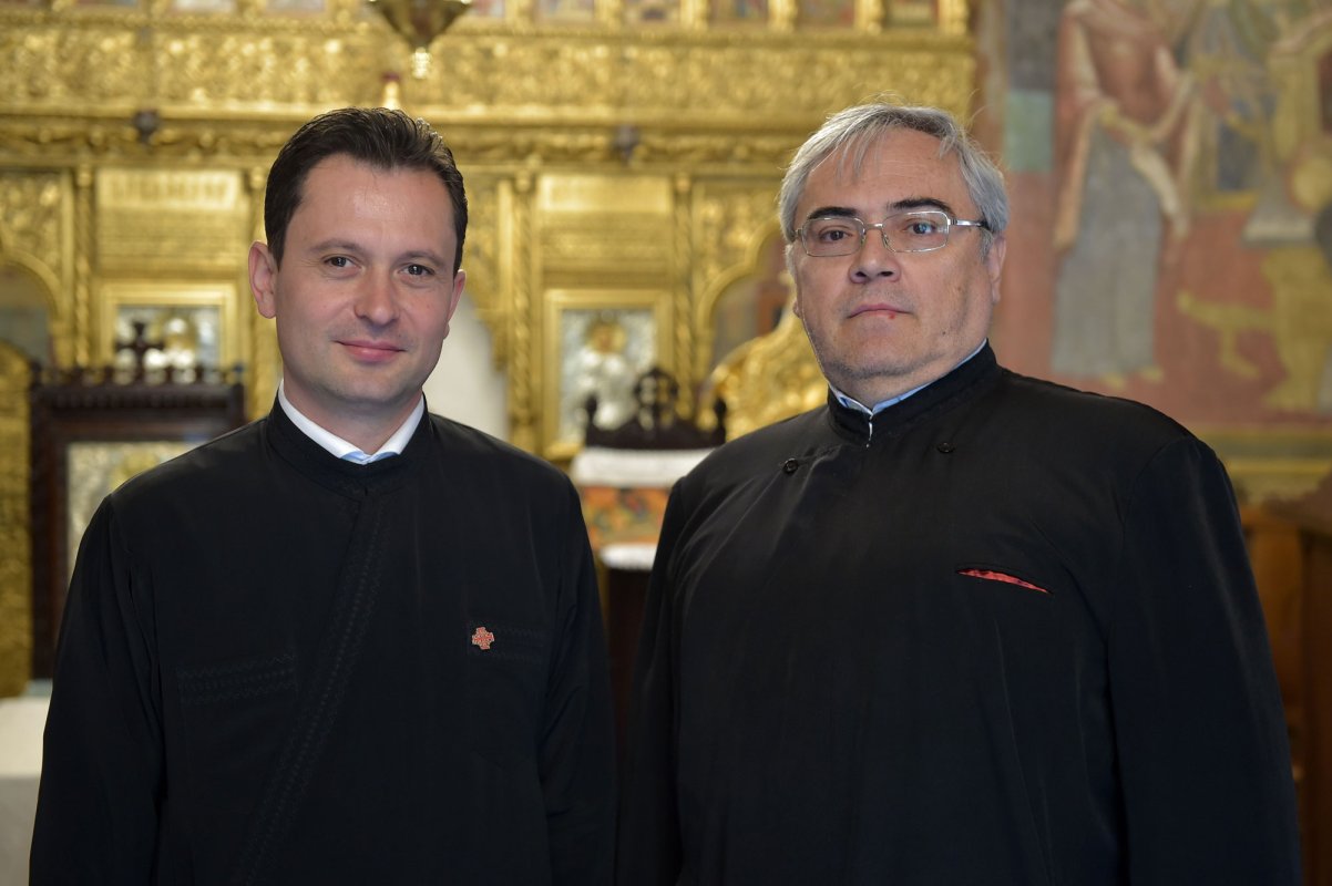 Biserica „Sfânta Sofia”, perla de pe malul lacului Floreasca 37007