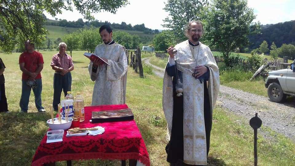 Sfântul Maslu în cătunul Fața Roșie, Hunedoara 36983