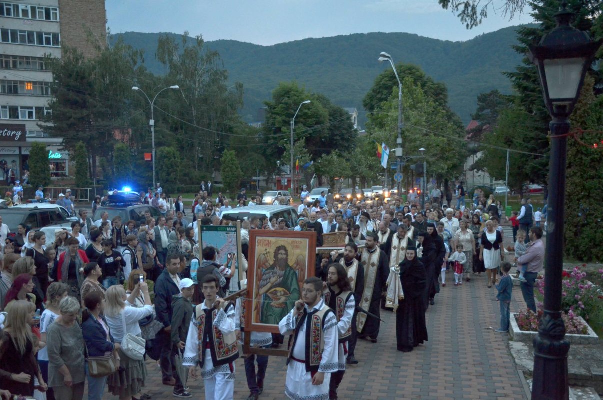 Tradiţionala procesiune la Piatra Neamţ 36961