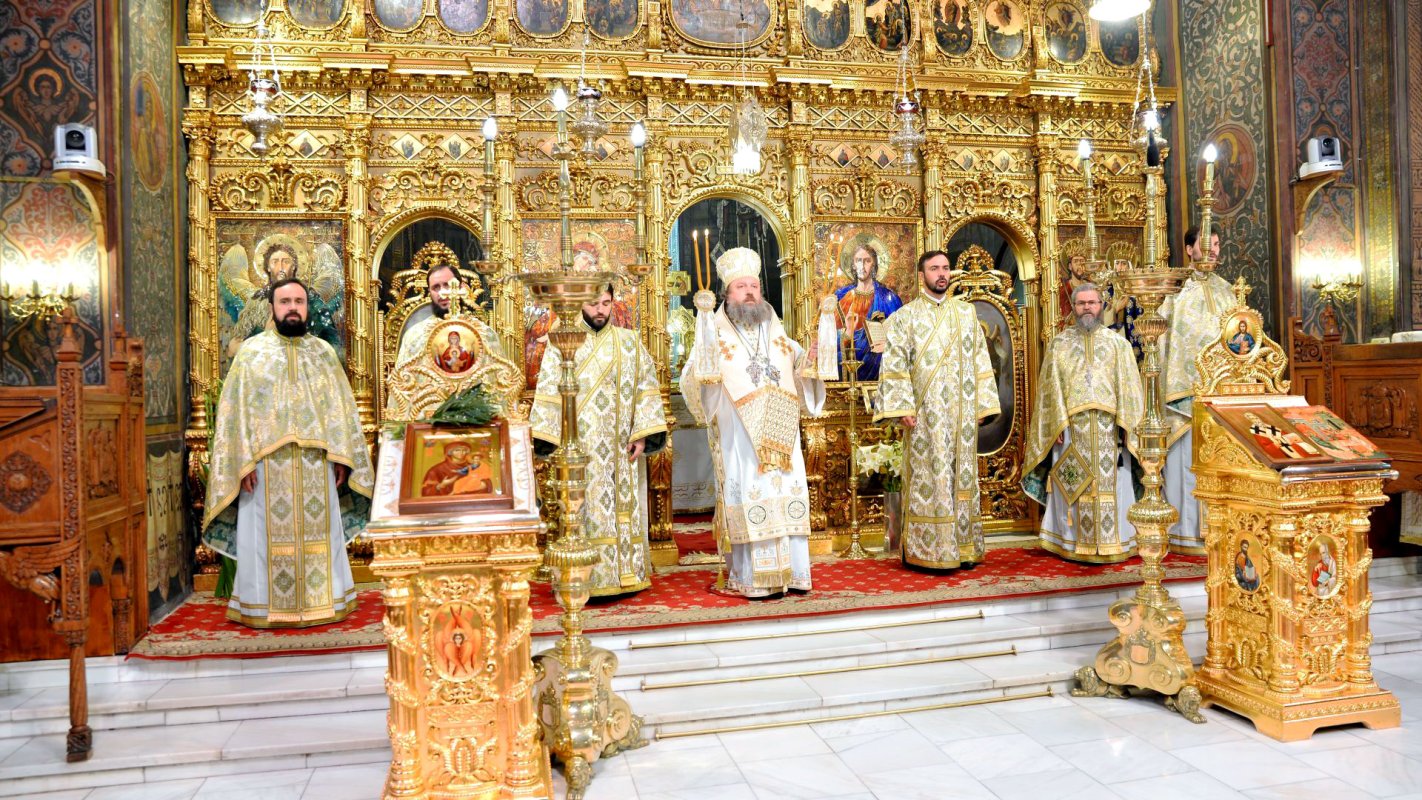 Sfințirea bisericii din satul ilfovean Vadu Anei 36948