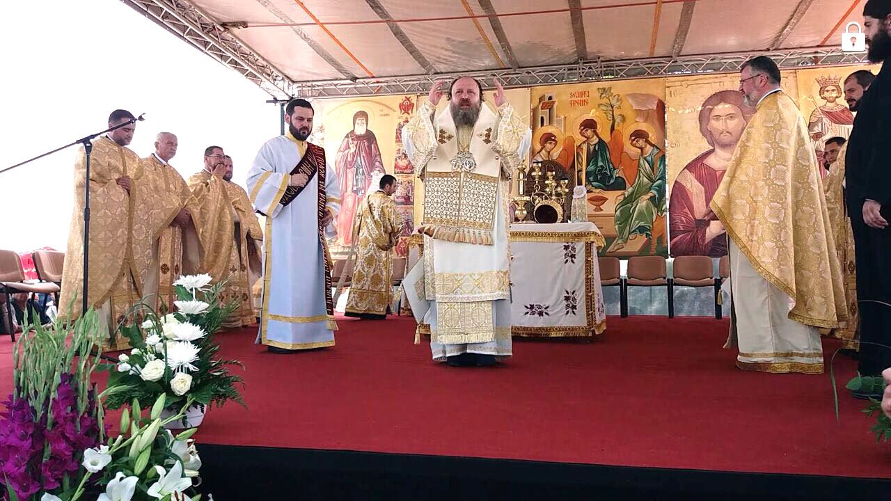 Sfințirea bisericii din satul ilfovean Vadu Anei 36951