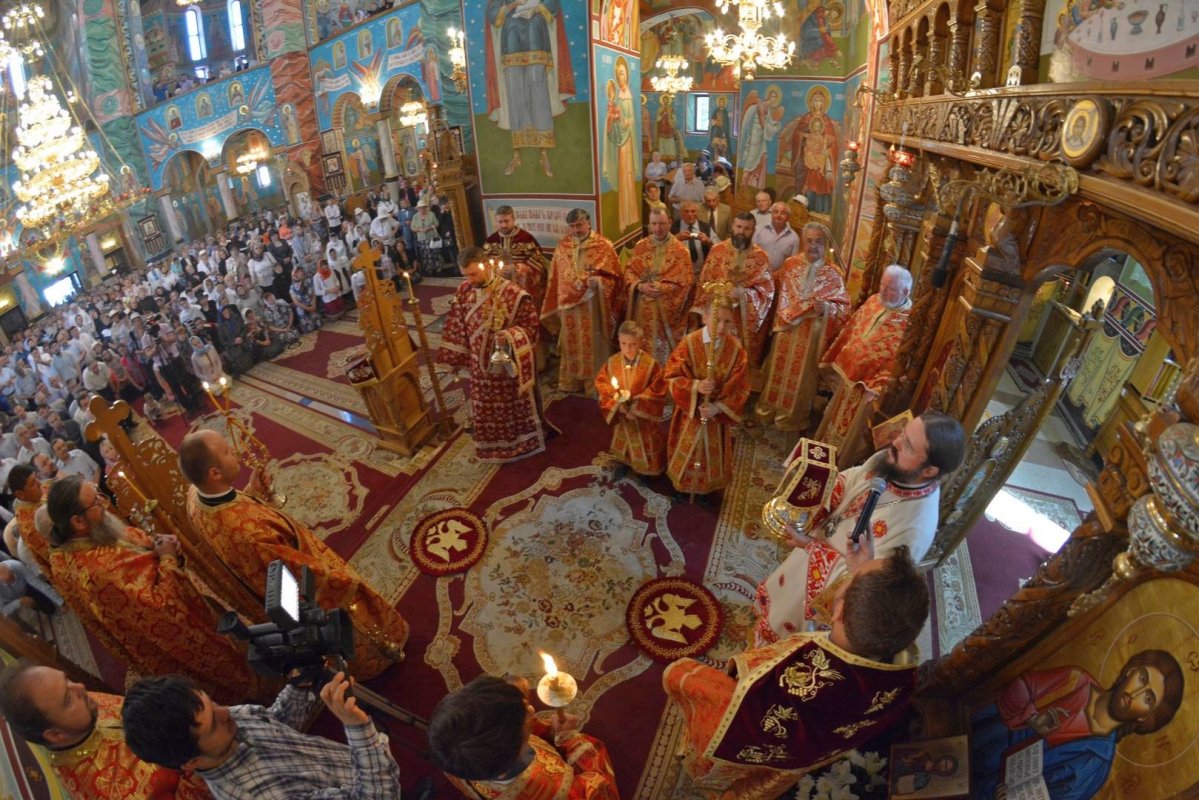 Liturghie arhierească la catedrala din Gura Humorului 36818