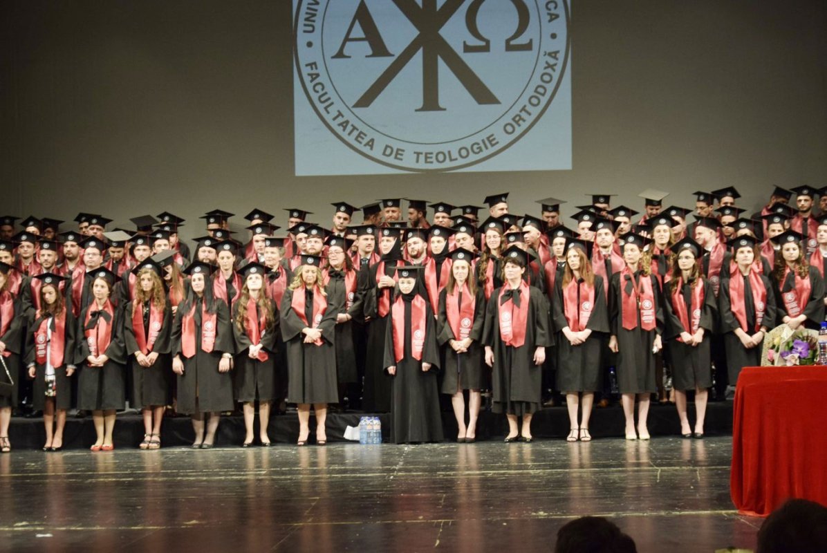 Ceremonie de absolvire la Facultatea de Teologie Ortodoxă clujeană 36756