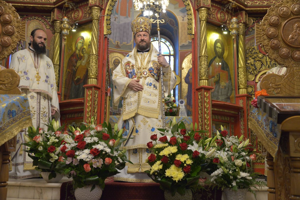 „Cei doi apostoli sunt mărturisitorii luminii celei veşnice” 36572