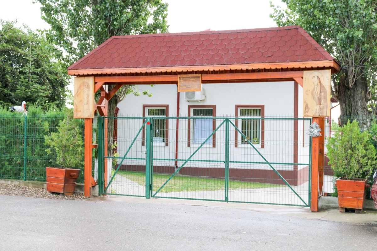 „Dăruirea zidește casa noastră din cer” 36607