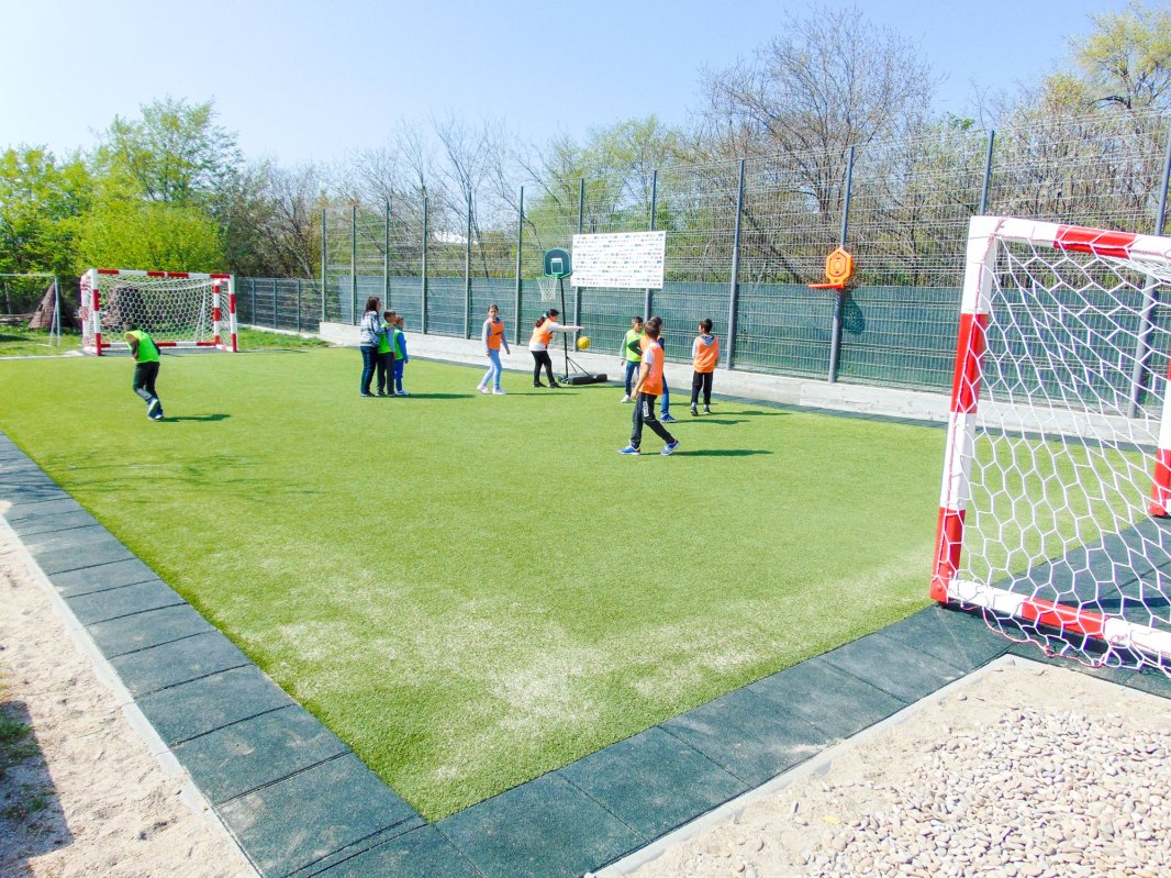 „Dăruirea zidește casa noastră din cer” 36610