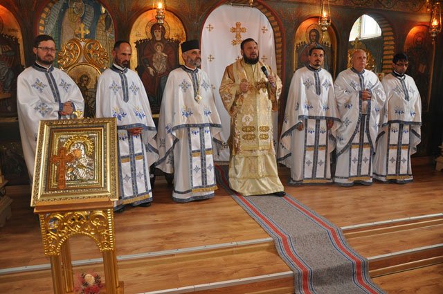 Hramuri și slujiri arhierești de Sfinții Apostoli Petru și Pavel 36577