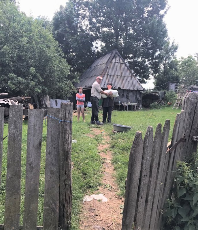 Sprijin pentru credincioșii din satul Bătrâna, Hunedoara 36552