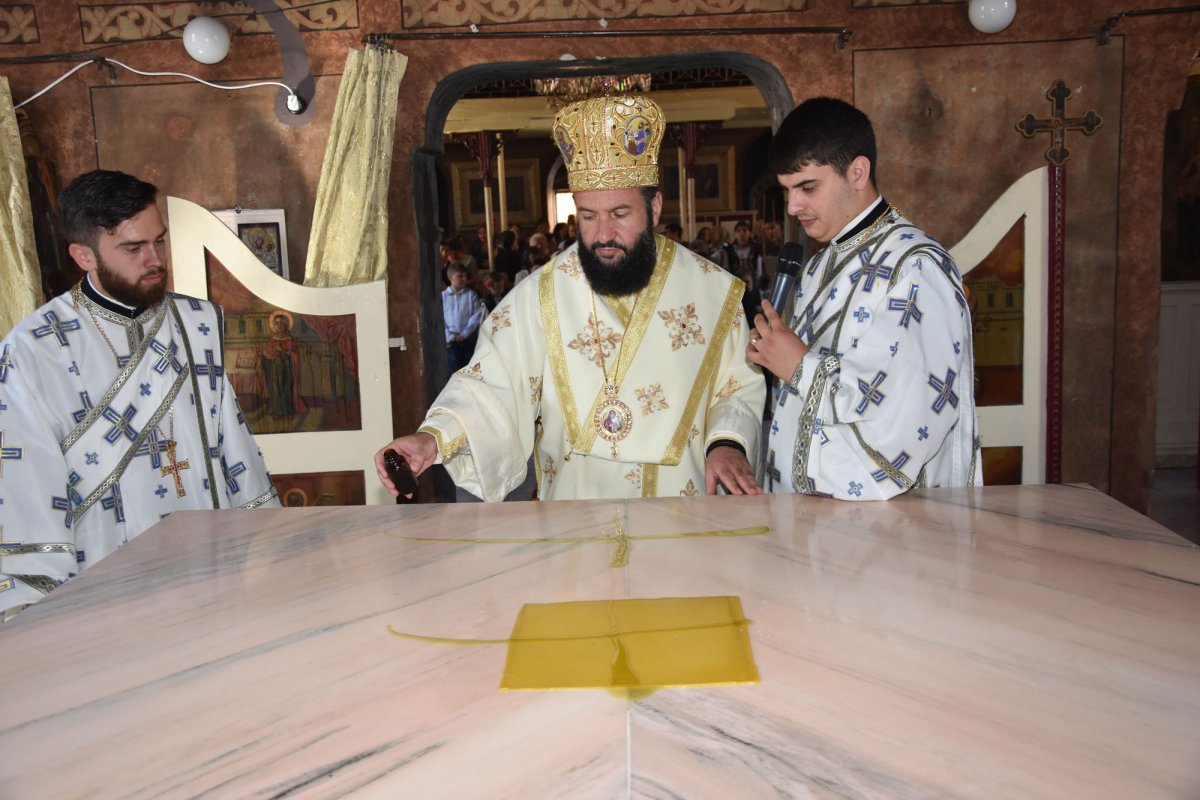 Sfințiri și binecuvântări în Mitropolia Banatului 36474