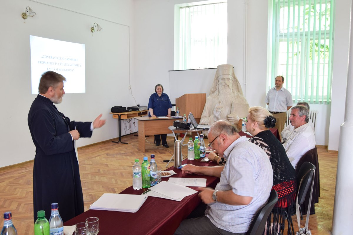 Trei noi posturi didactice la Facultatea de Teologie Ortodoxă „Dumitru Stăniloae” din Iaşi 36421