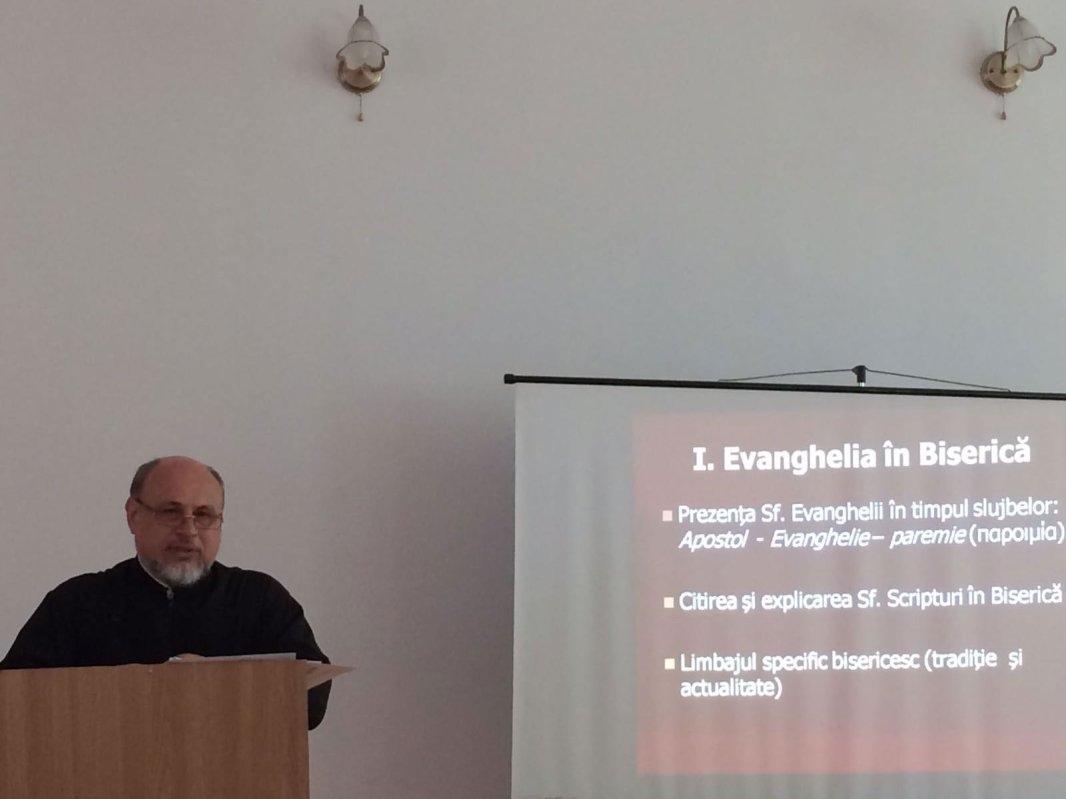 Trei noi posturi didactice la Facultatea de Teologie Ortodoxă „Dumitru Stăniloae” din Iaşi 36430