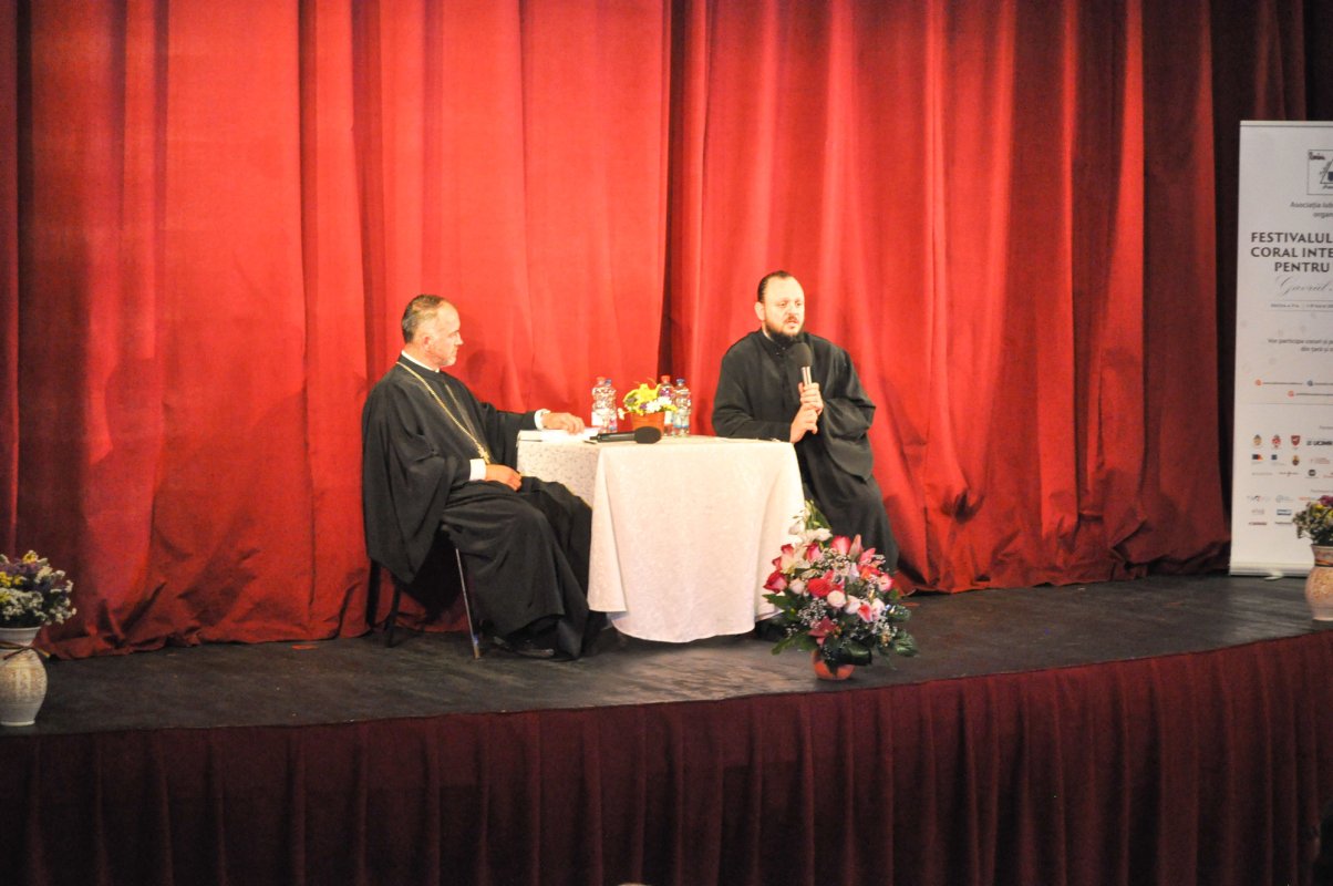 Conferinţă şi concert extraordinar susţinute de monahul Meletius Shattahi din Siria, la Iaşi 36350