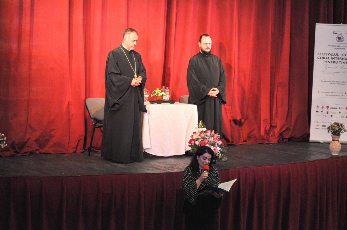 Conferinţă şi concert extraordinar susţinute de monahul Meletius Shattahi din Siria, la Iaşi 36351