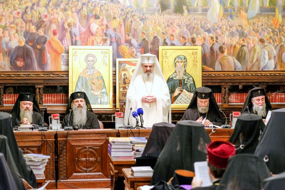 Sfântul Sinod s-a întrunit în şedinţă de lucru 36391