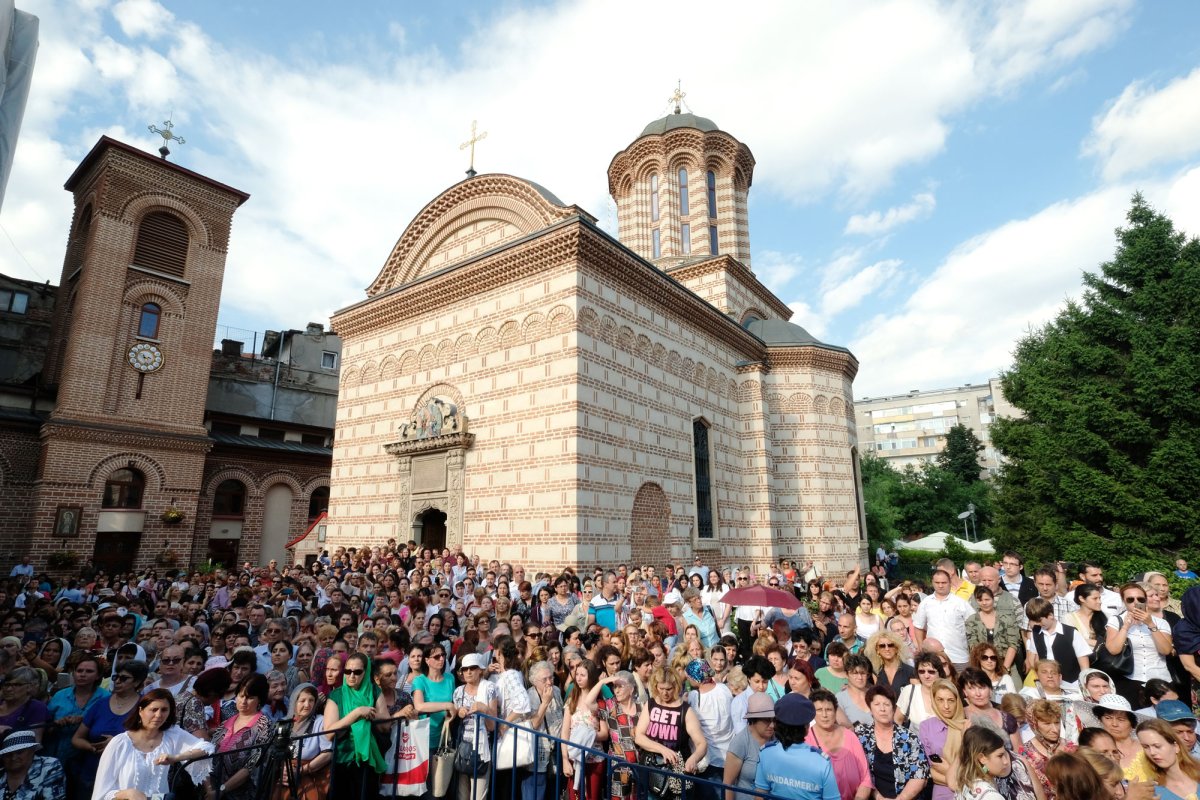 Racla cu moaștele Sfântului Antonie a fost sfințită 36299