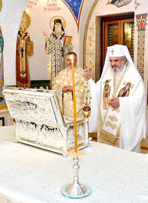 Racla cu moaștele Sfântului Antonie a fost sfințită 36304