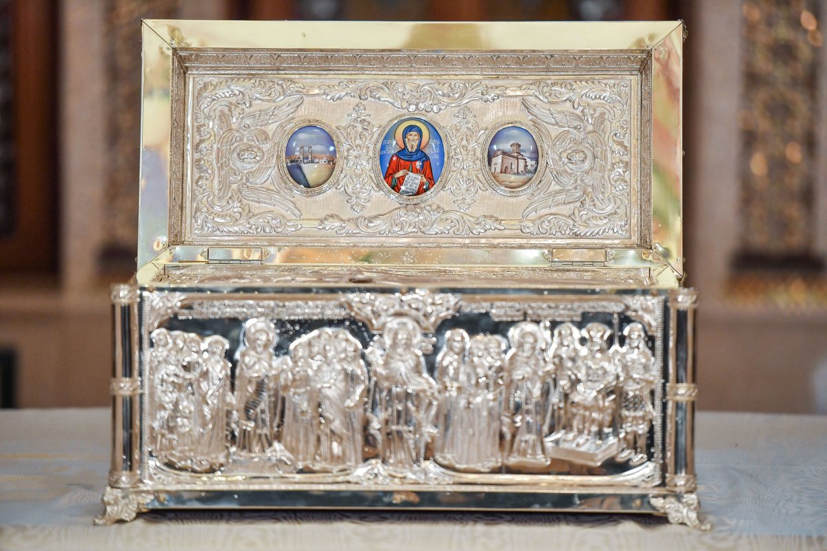 Racla cu moaștele Sfântului Antonie a fost sfințită 36308