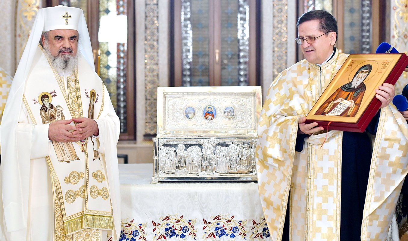 Racla cu moaștele Sfântului Antonie a fost sfințită 36309