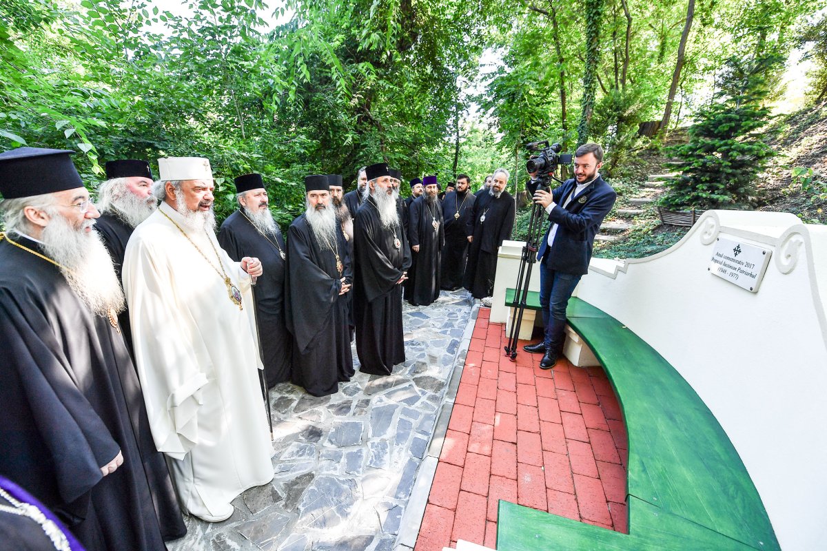 Vizită arhierească în Parcul „Grădina Maicii Domnului” 36315